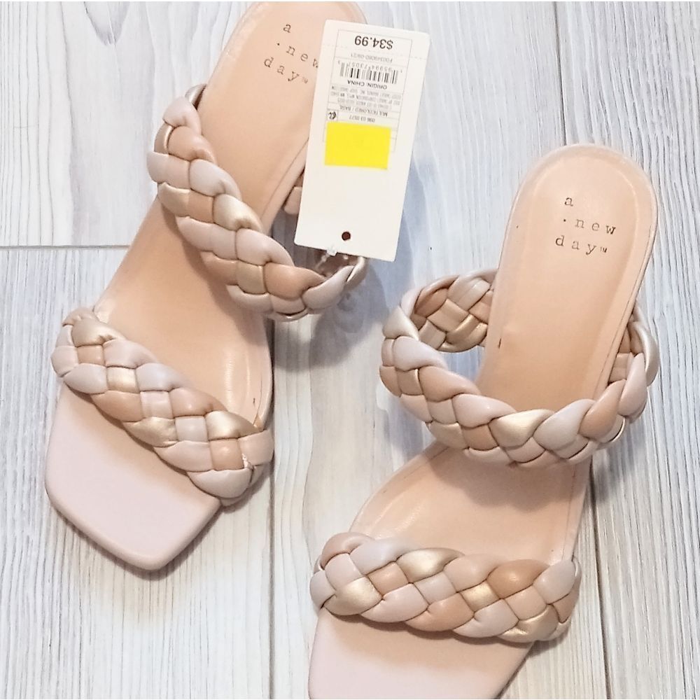 (60-4337) A New Day Basil Sandals Sz 10
